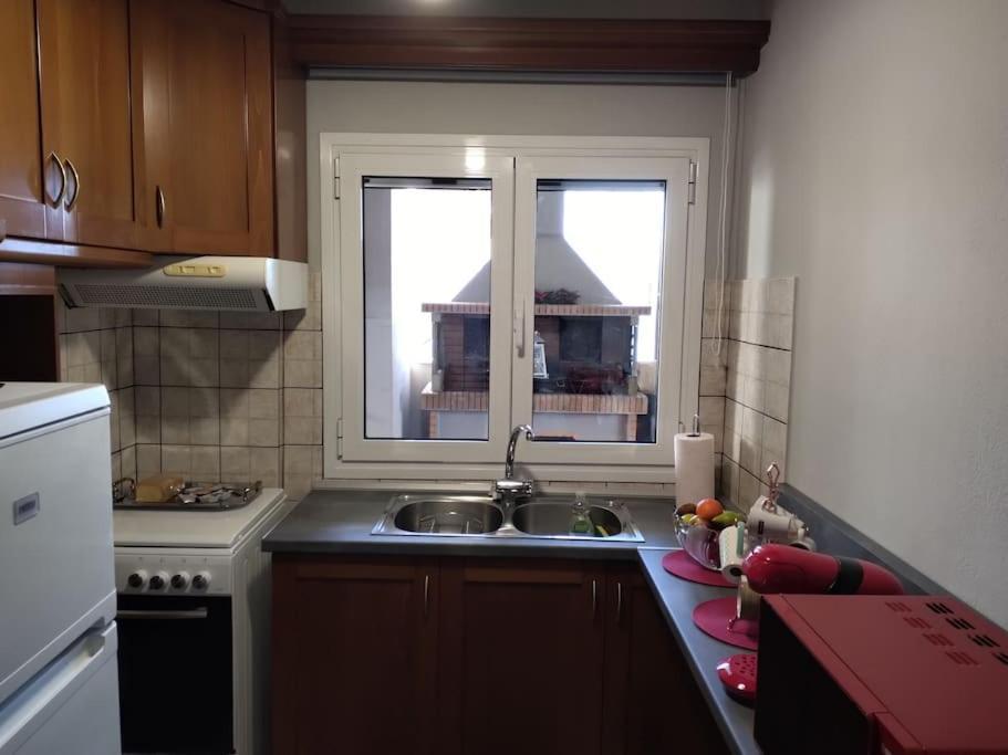 Χαίρε, Ξεΐνε, Παρ' Αμμι Φιλησεαι Tríkala Exterior foto